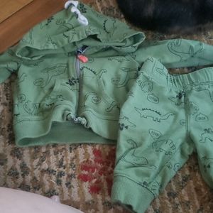 Dinosaur hoodie and pants 3m